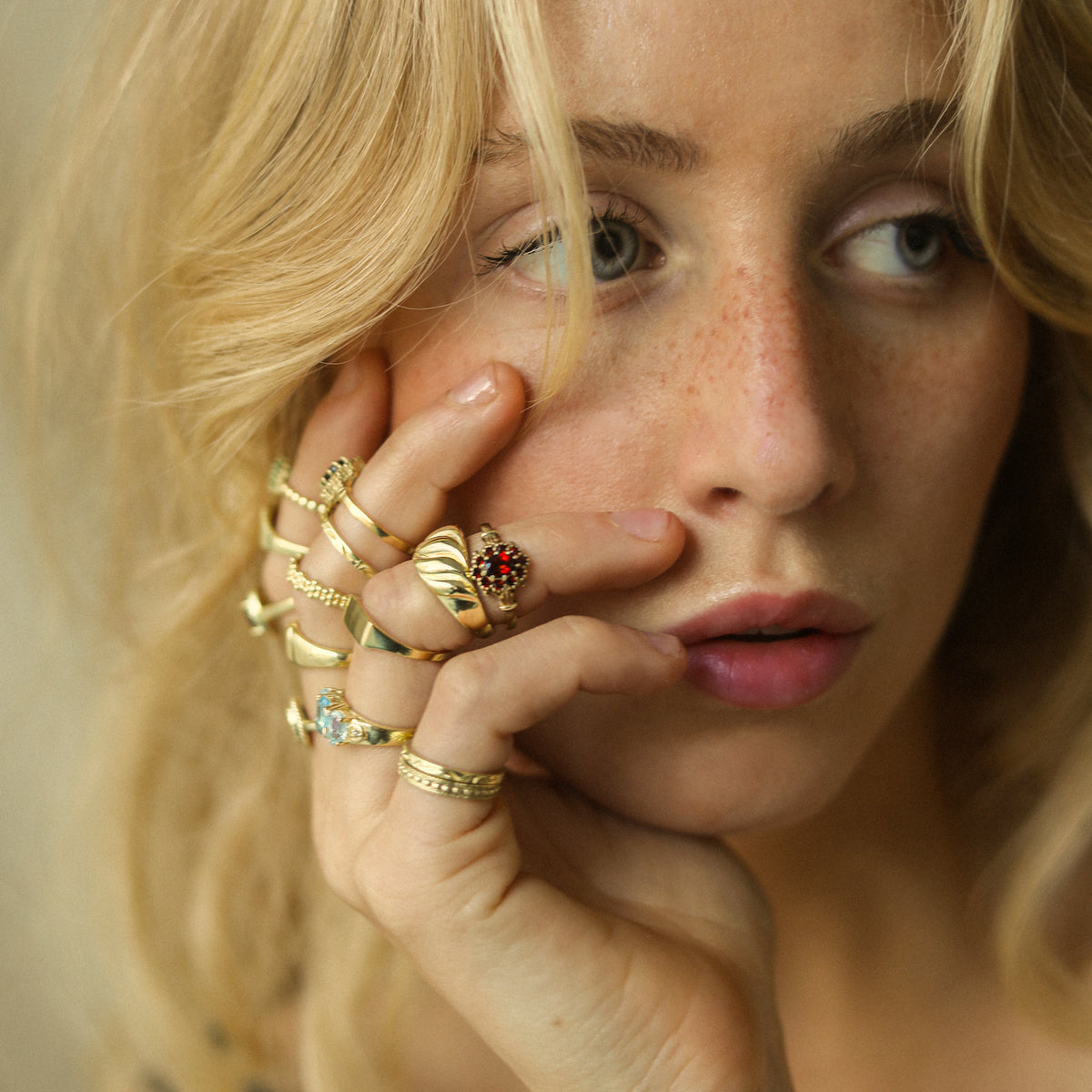 Vintage Garnet  Flower ring