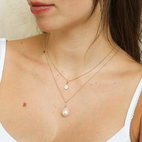 Sophie Oval pearl pendant | 9K