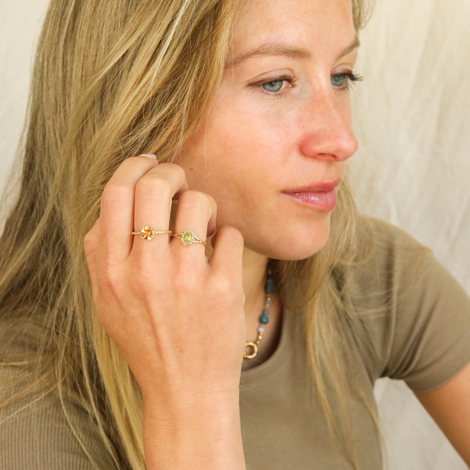 Peridot flower ring | 14K gold