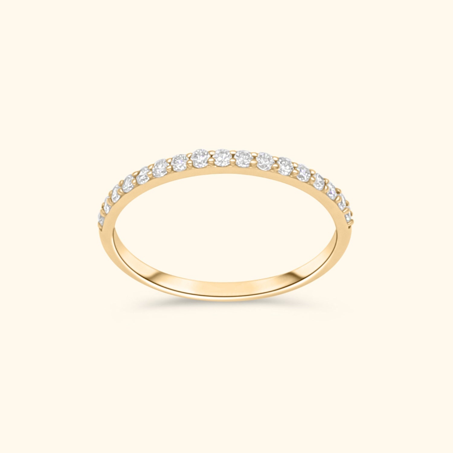 Fijne gouden stacking ring 14K met kleine diamanten – elegante dames ring