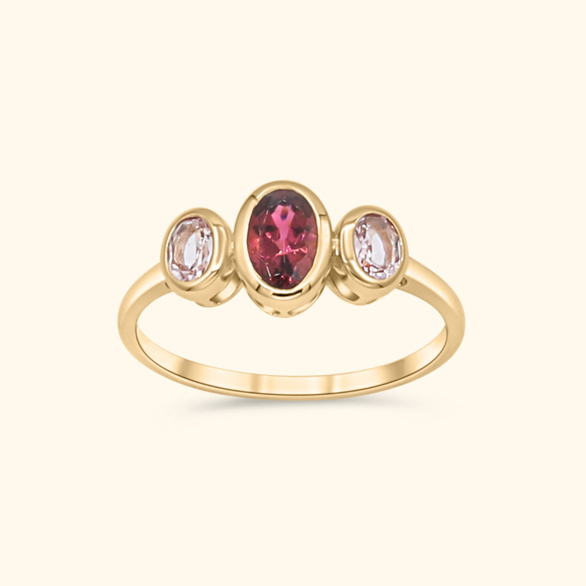 14 karaat gouden ring met roze toermalijn en twee lichte stenen – Lia Pink Tourmaline ring dames