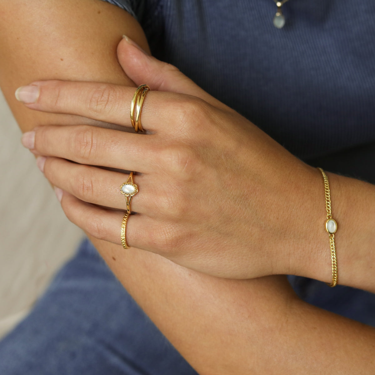 Pearl flower ring