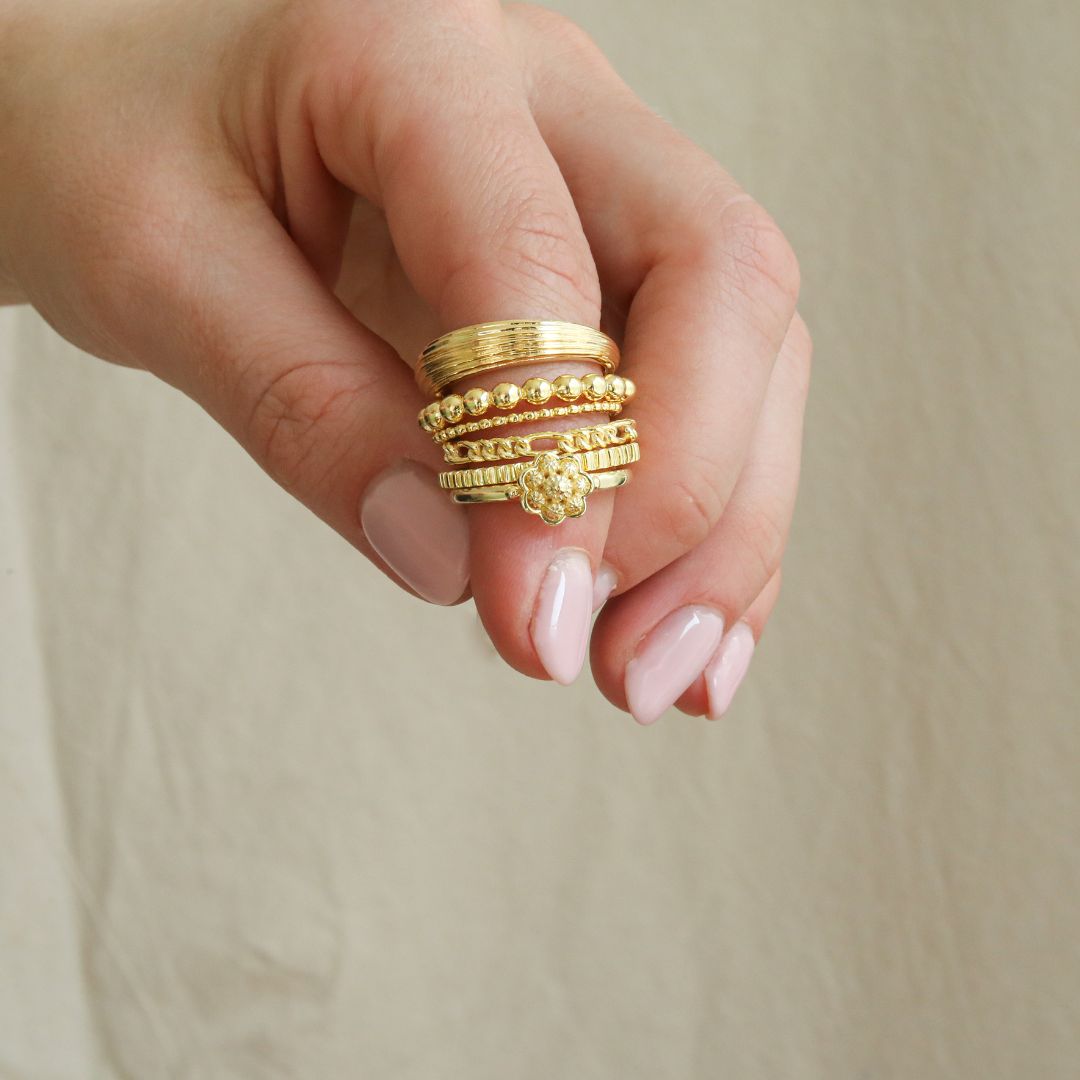 Tiny Figaro Stacking Ring