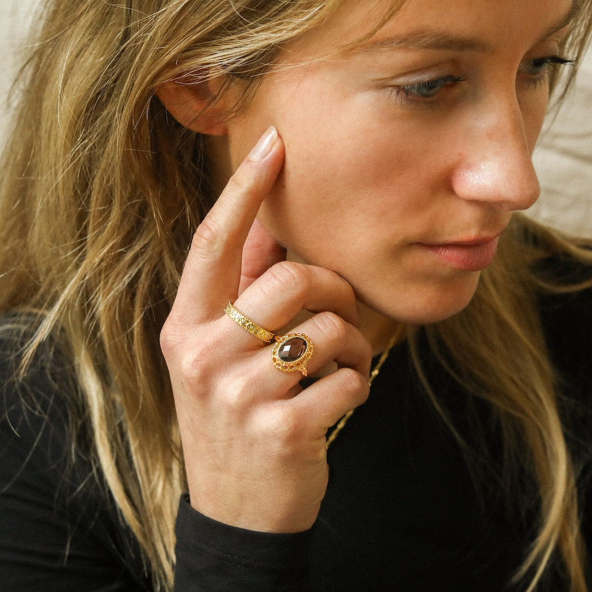 Lucy Smoky Ring