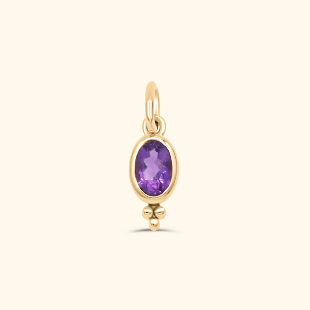 Gold plated birthstone hanger met ovale amethist en sierlijk detail – Josephina Jewelry