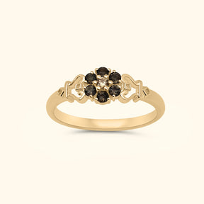 Elegant Smoky Flower Ring - 9 karaat gouden ring met bloemdesign en bruine stenen.