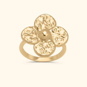 Goudkleurige statement ring met groot bloemdesign – opvallend en uniek sieraad