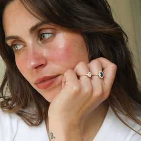 Ariana Oval Diamond 1 ct ring | 14K