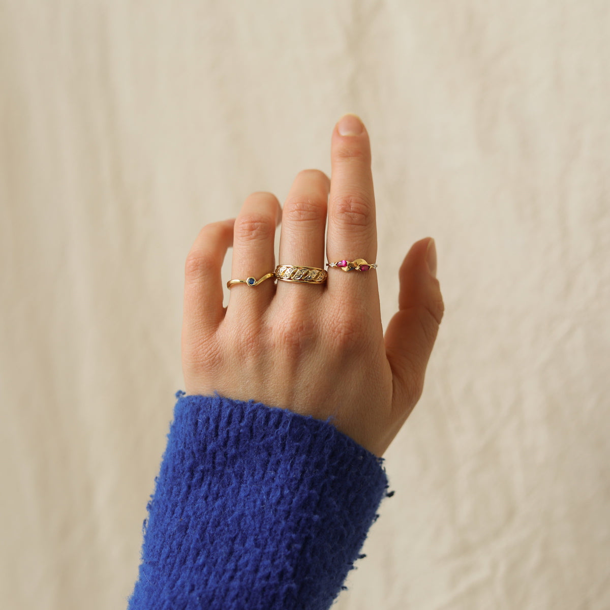 Vintage Sapphire Ring | 18K Gold